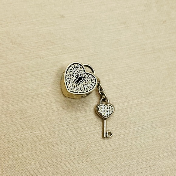 EUC Pandora 791429CZ Sterling Silver Lock of Love Heart Dangle Charm w/ CZ’s - Picture 4 of 9